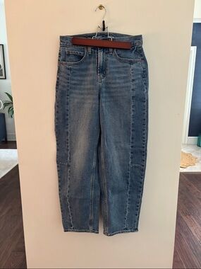 Old Navy High Rise Barrel Jeans